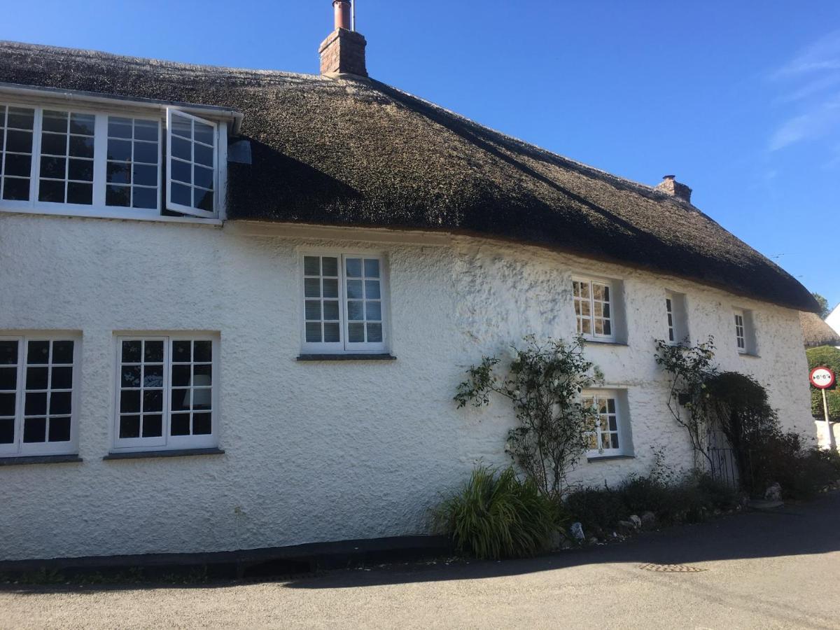 The Thatched Cottage Truro Exteriör bild